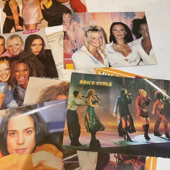 Vintage Spice Girls Magazine Clippings and a Lisa frank folder - Picture 4 of 8